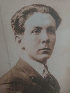 Retrato del Comandante FAP Carlos Edmundo Zegarra Lanfranco, fundador de CERCIL